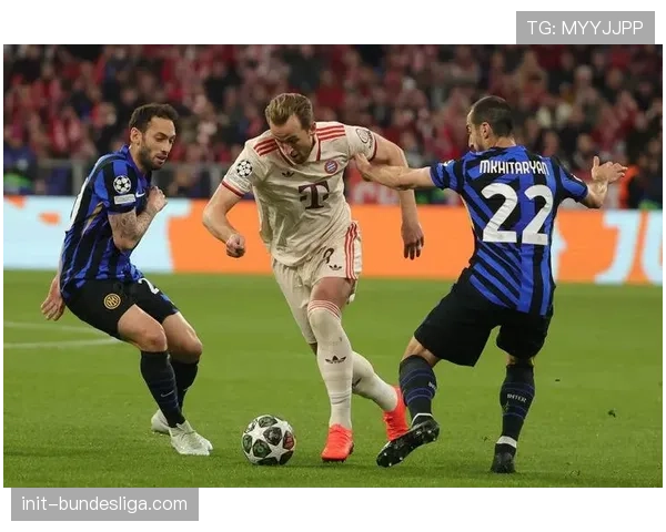 欧冠四分之一决赛首回合全部战罢,四场比赛共产生12粒进球 欧冠四分之一决赛首回合全部战罢,四场比赛共产生12粒进球